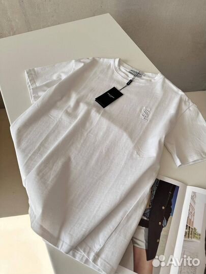 Футболка Yves Saint Laurent