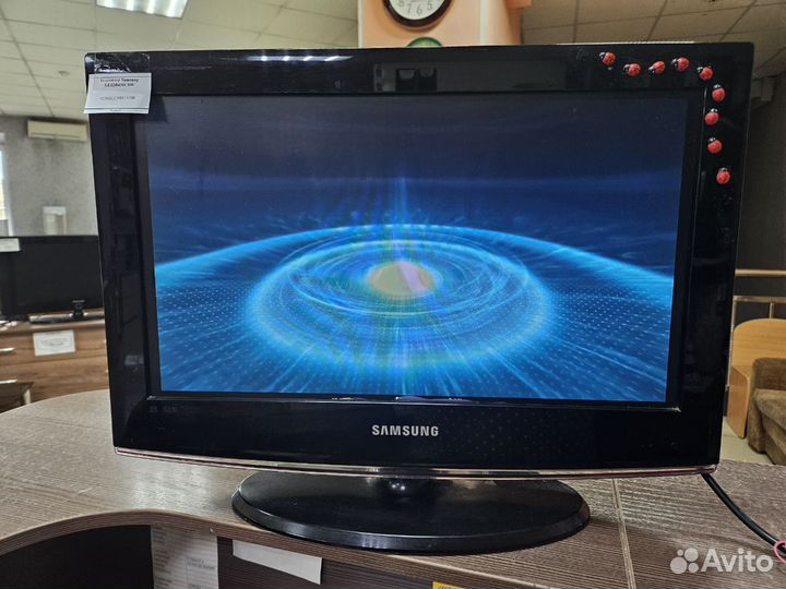 Телевизор Samsung LE22B450C8W
