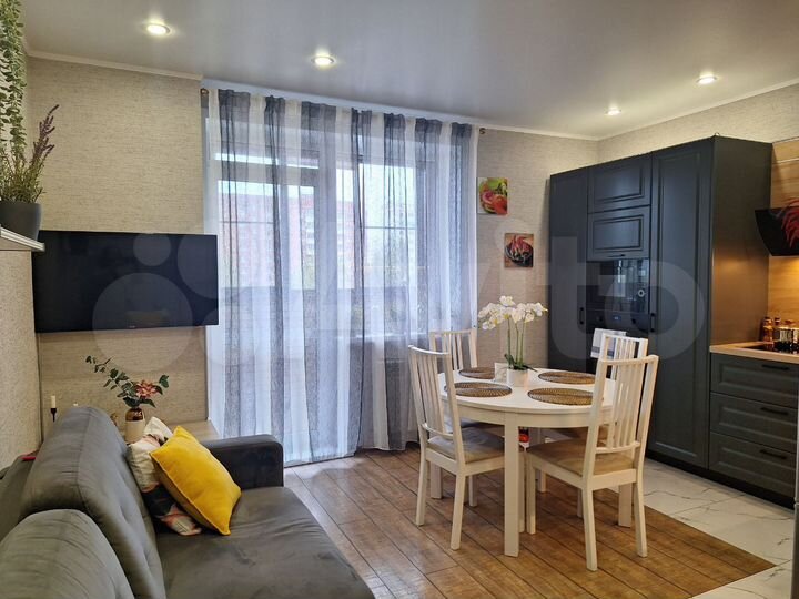 2-к. квартира, 70 м², 2/20 эт.