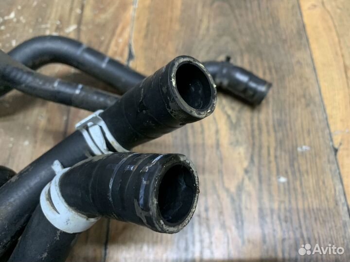 VW Golf Plus Патрубок отопителя 1.4 caxa