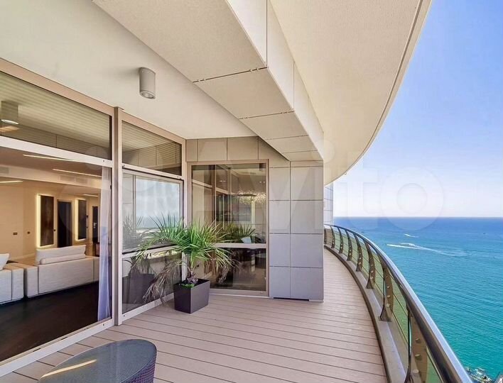 4-к. квартира, 170 м², 17/22 эт.