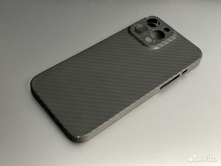 Карбоновый чехол iPhone 13 pro max б/у