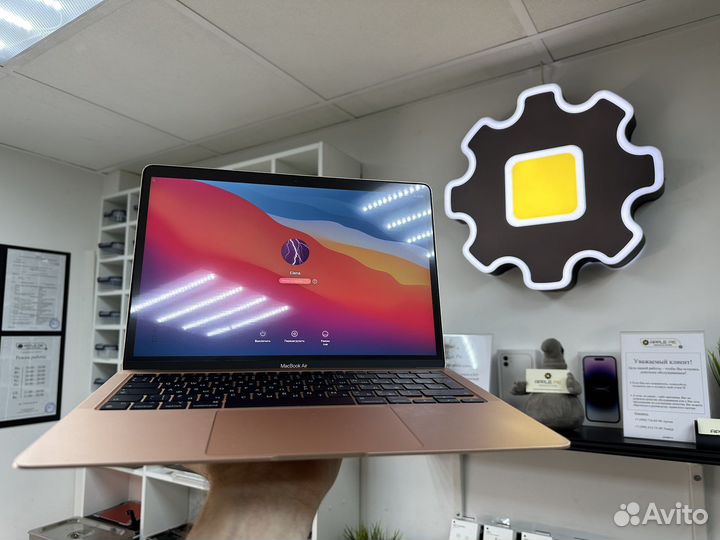 Ремонт и замена матрицы MacBook