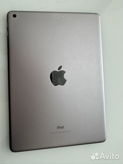 iPad 5поколения 32гб