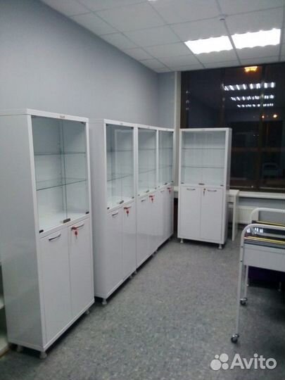 Шкаф металлический медицинский