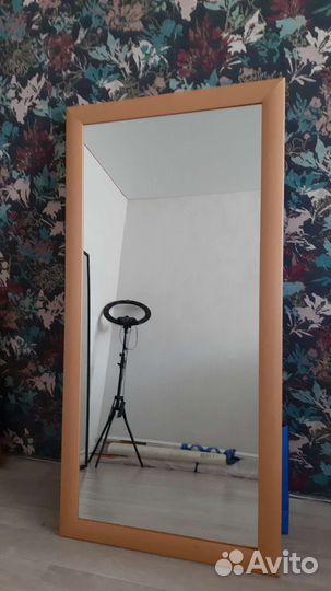 Зеркало настенное