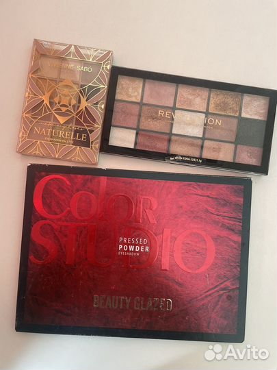 Палетки теней revolution, Vivienne Sabo