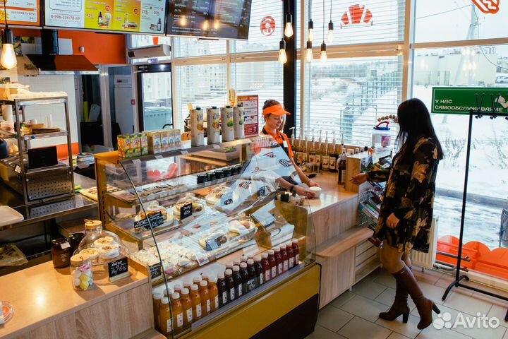 Продавец-кассир в кафе