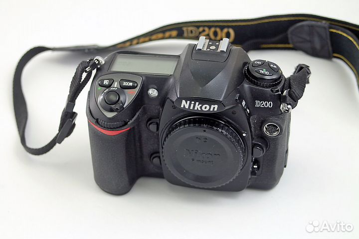 Nikon D200 (только body). Об.аф и мануальный
