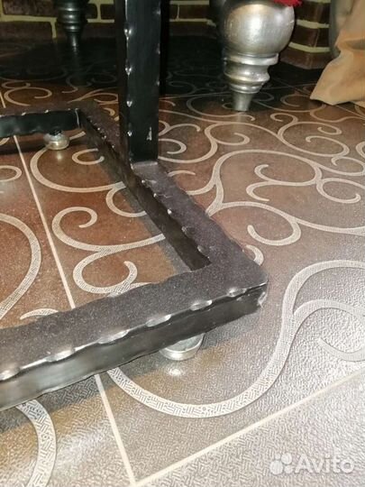 Вешалка для одежды напольная