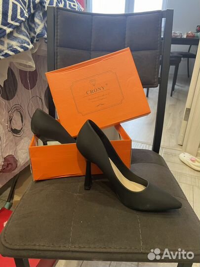 Женская обувь