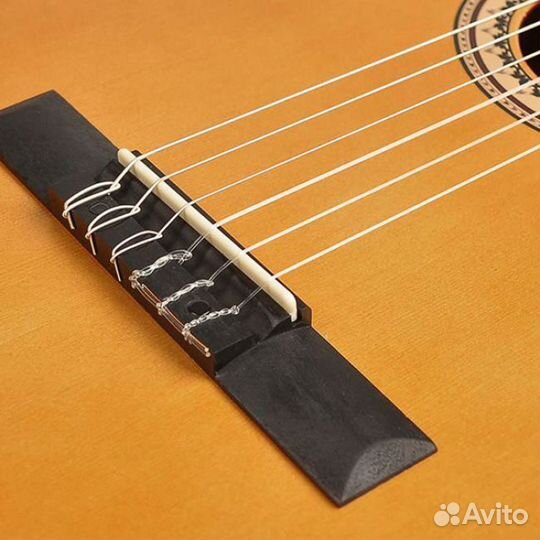 Замена струн на гитаре