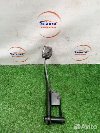 Педаль тормоза Ford Fusion 1.4 fxja 2007
