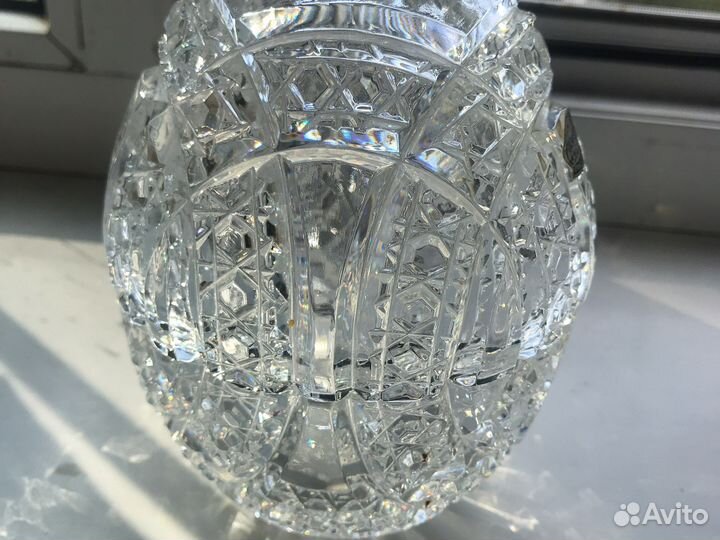 Ваза хрустальная в виде яйца СССР