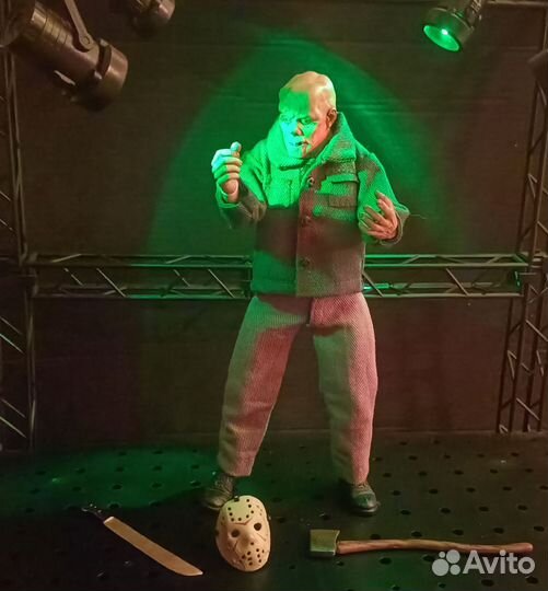 Neca Retro - Jason Voorhes (The Friday 13th)