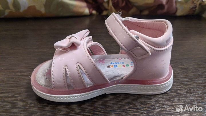 Сандалии для девочки