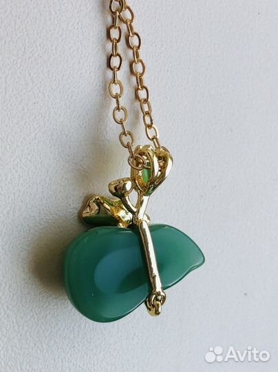 Изделие с нефритом