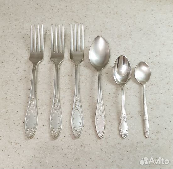 Приборы столовые мельхиоровые