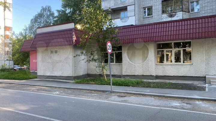 Торговое помещение, 282 м²