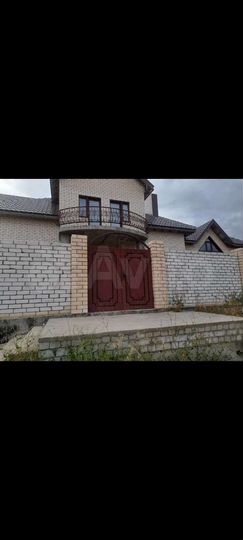 Дом 700 м² на участке 15 сот.