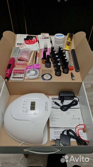 Маникюрный набор 54ватт лампа и 12 цветов лака