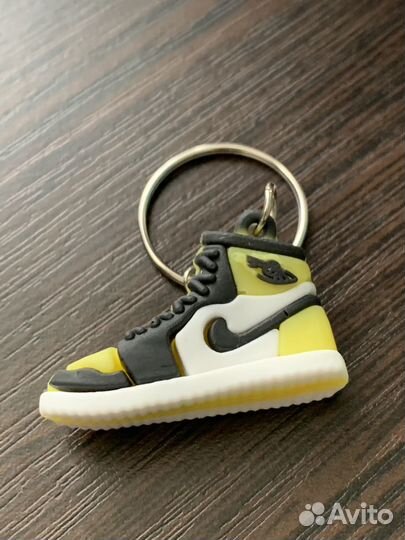 Брелок для ключей nike air jordan