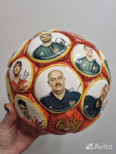 Футбольный мяч 2018