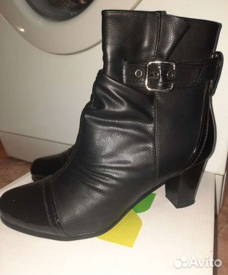 Ботинки. 39