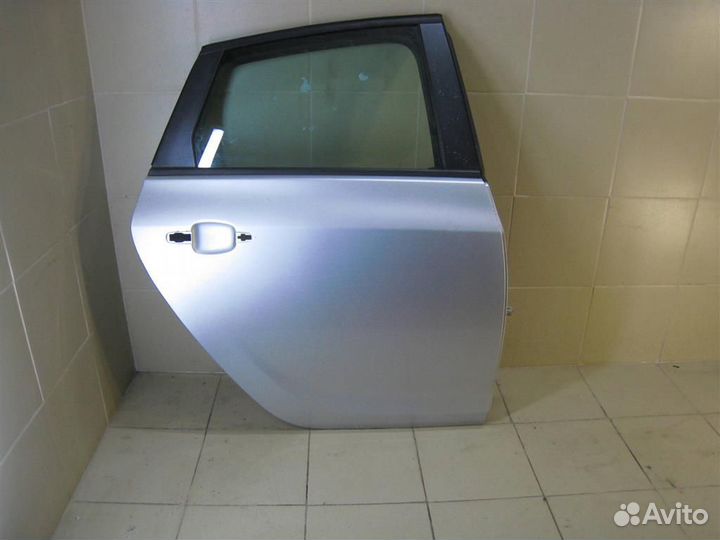 Дверь задняя правая Opel Astra J 2010