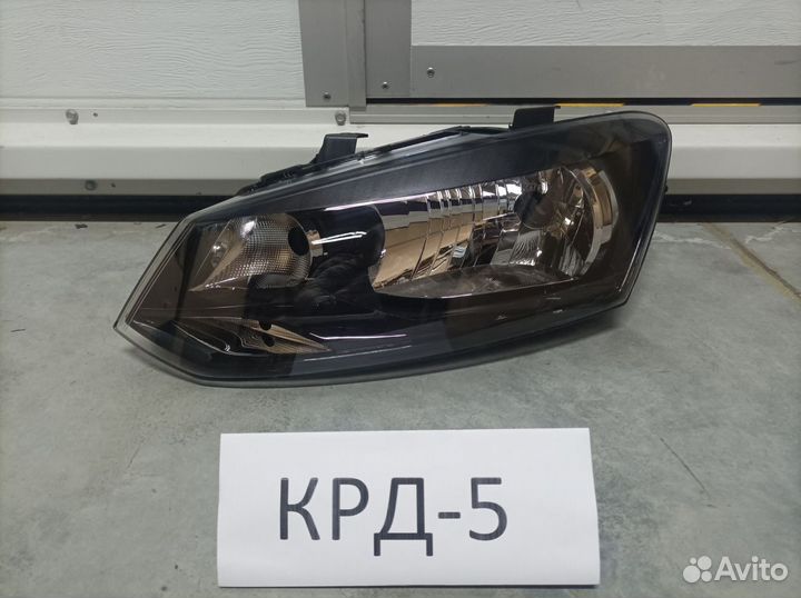 Фара левая Volkswagen Polo Sedan 5 2010