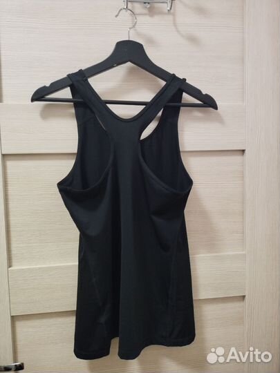 Спортивная майка Nike женская