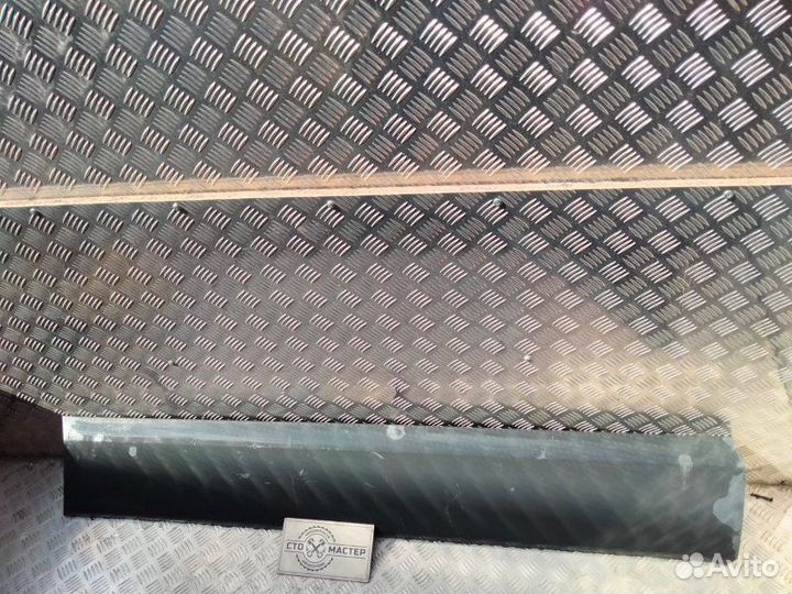 Накладка боковины левой Ford Transit 2.2