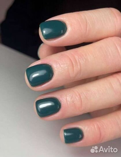 Модель на маникюр