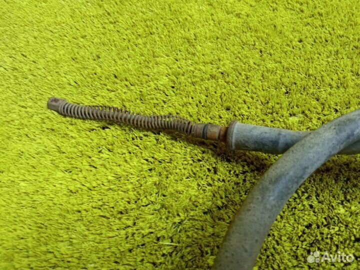 Тросик ручника задний правый Mitsubishi Delica