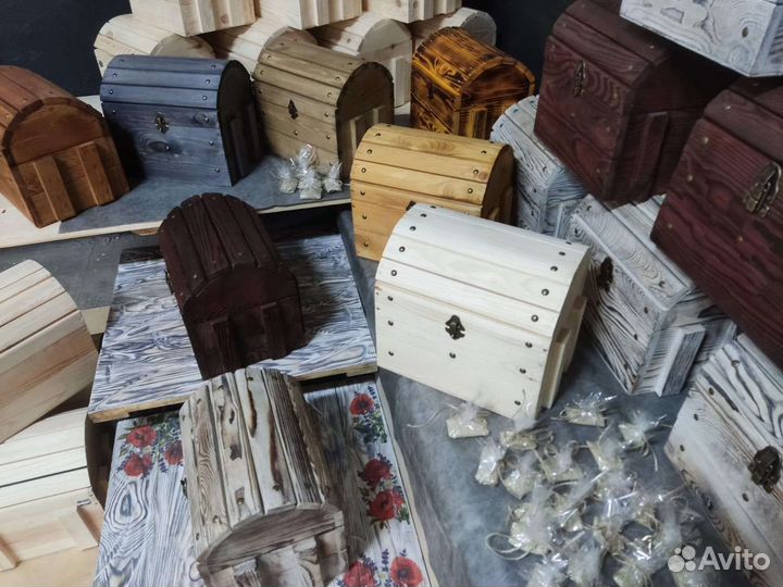 Сундук интерьерный