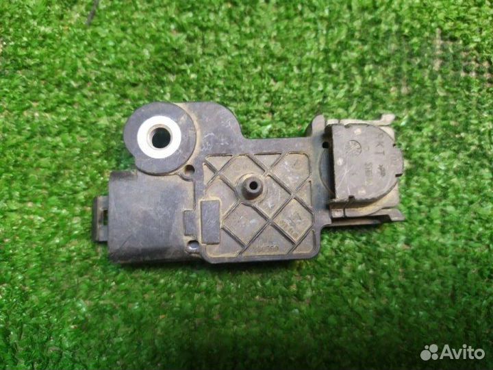 Датчик подушки безопасности Opel Astra H 2004-2011