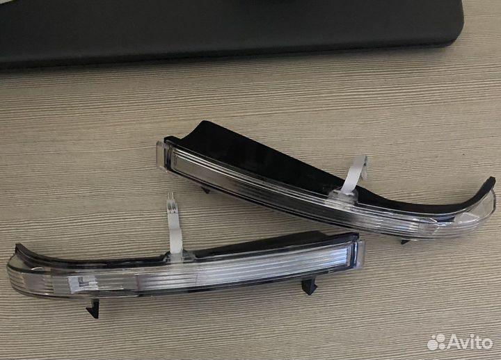 Поворотники на зеркала priora