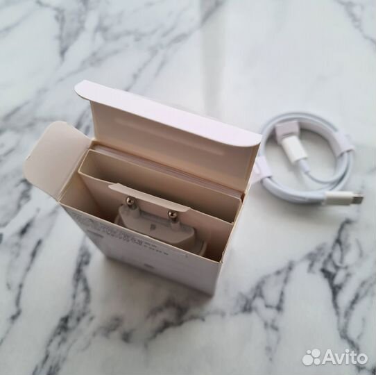 Зарядка на iPhone 20w Оригинал