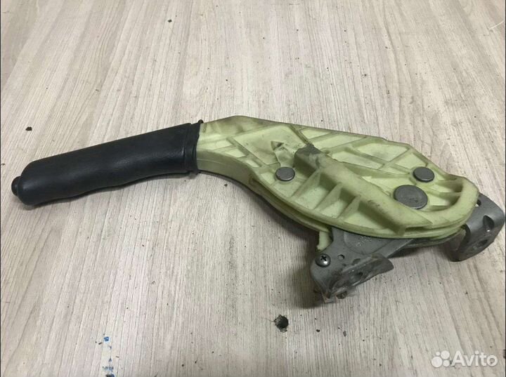 Рычаг ручного тормоза Ford focus 1