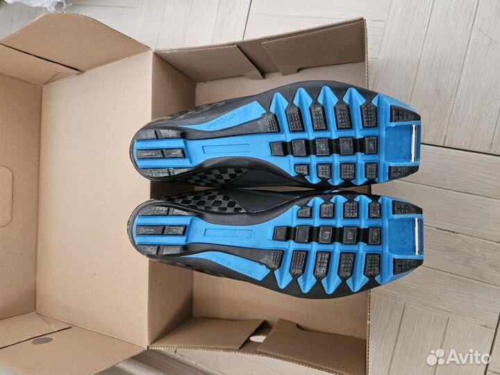 Лыжные ботинки salomon s race