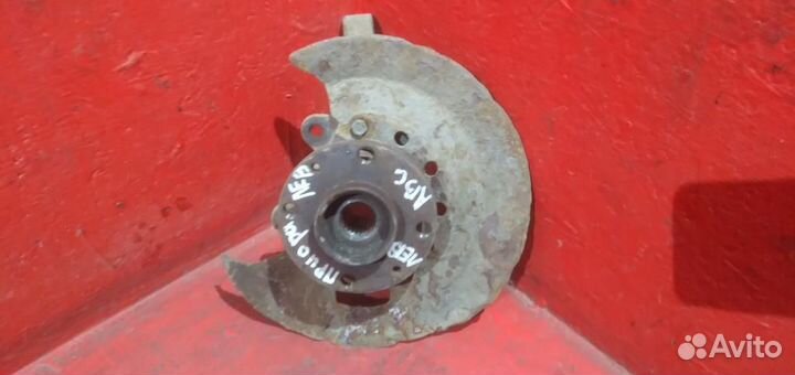 Калина кулак передний левый Гранта Приора абс