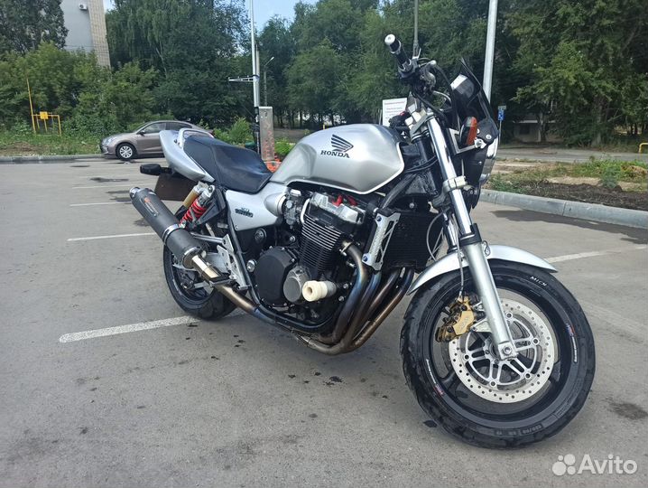 Мотоцикл Хонда CB 1300SF