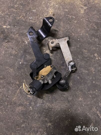 Датчик корректора фар Тойота Ленд Крузер Прадо