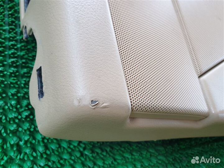 Обшивка двери прав. перед. Land Rover Range Rover