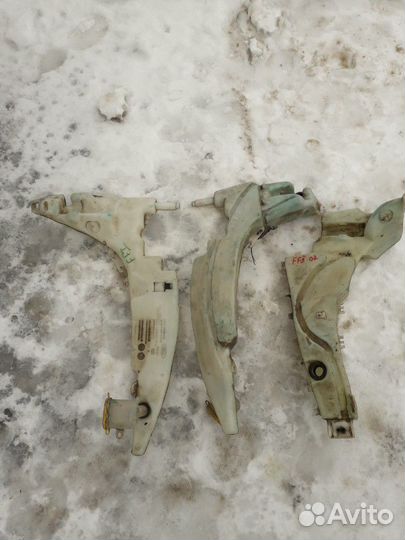 Бачок стеклоомывателя Ford Focus 1,2