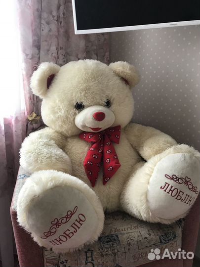 Плюшевый медведь