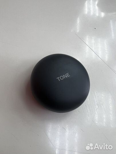 Беспроводные наушники LG