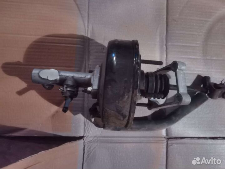 Вакуумный усилитель сцепления Isuzu (Исузу) Nqr75