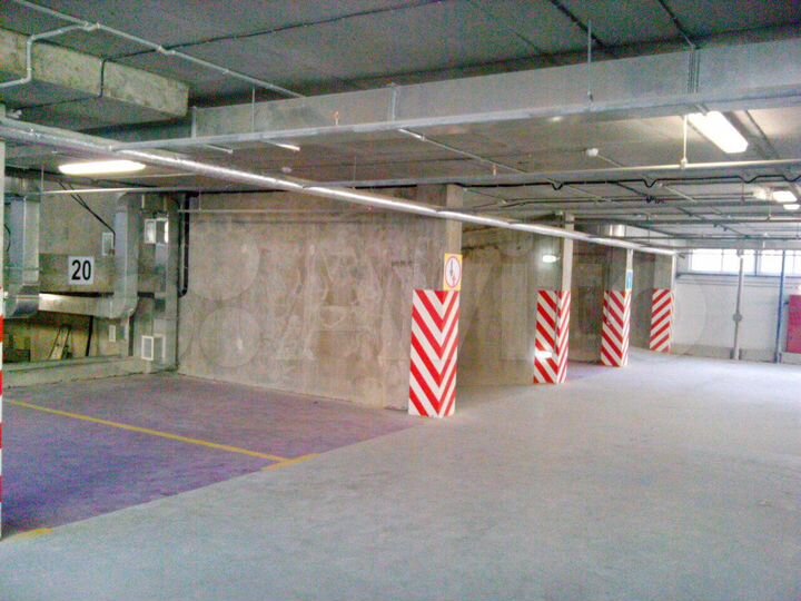 Машиноместо, 14 м²