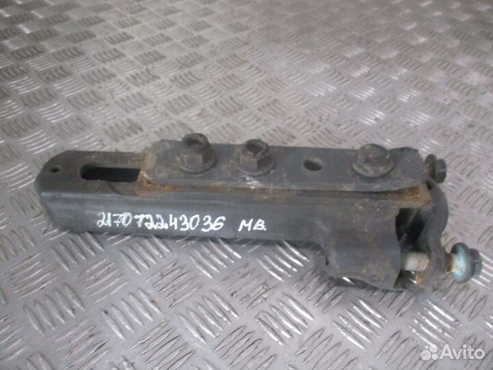 Кронштейн глушителя Mercedes-Benz A9604912115